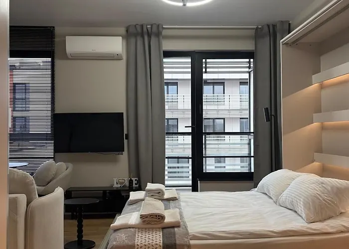 - Modern Center Doki Living & Parking Foodhall *