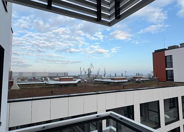 - Modern Center Doki Living & Parking Foodhall Apartman Gdańsk