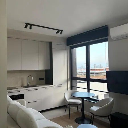 Apartamento - Modern Center Doki Living, Foodhall & Parking Gdańsk