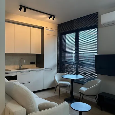 - Modern Center Doki Living, Foodhall & Parking * Gdansk