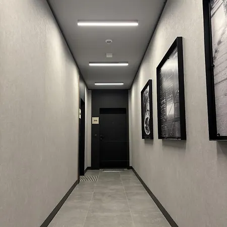 - Modern Center Doki Living, Foodhall & Parking Apartman