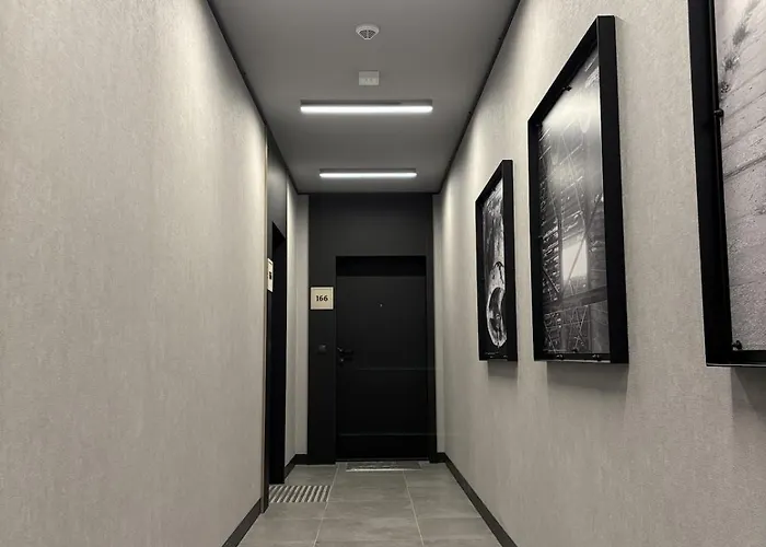 - Modern Center Doki Living & Parking Foodhall 公寓